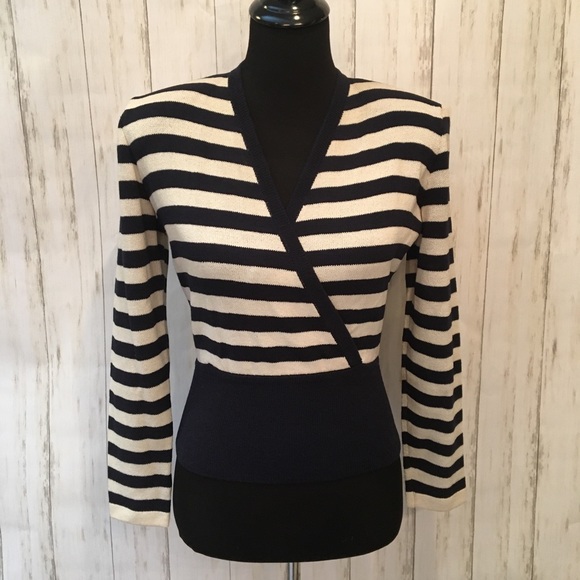 St. John Collection Sweaters - ⭐️4/$25⭐️ St John Sportswear navy wrap sweater - P